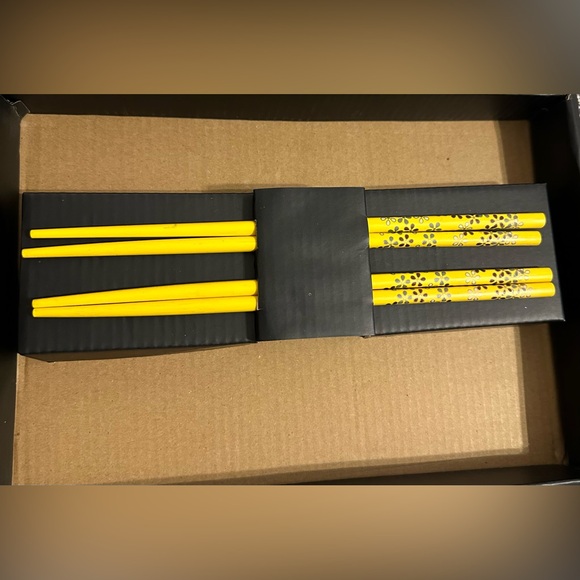 Sushi Set 8 Pieces - Picture 5 of 5